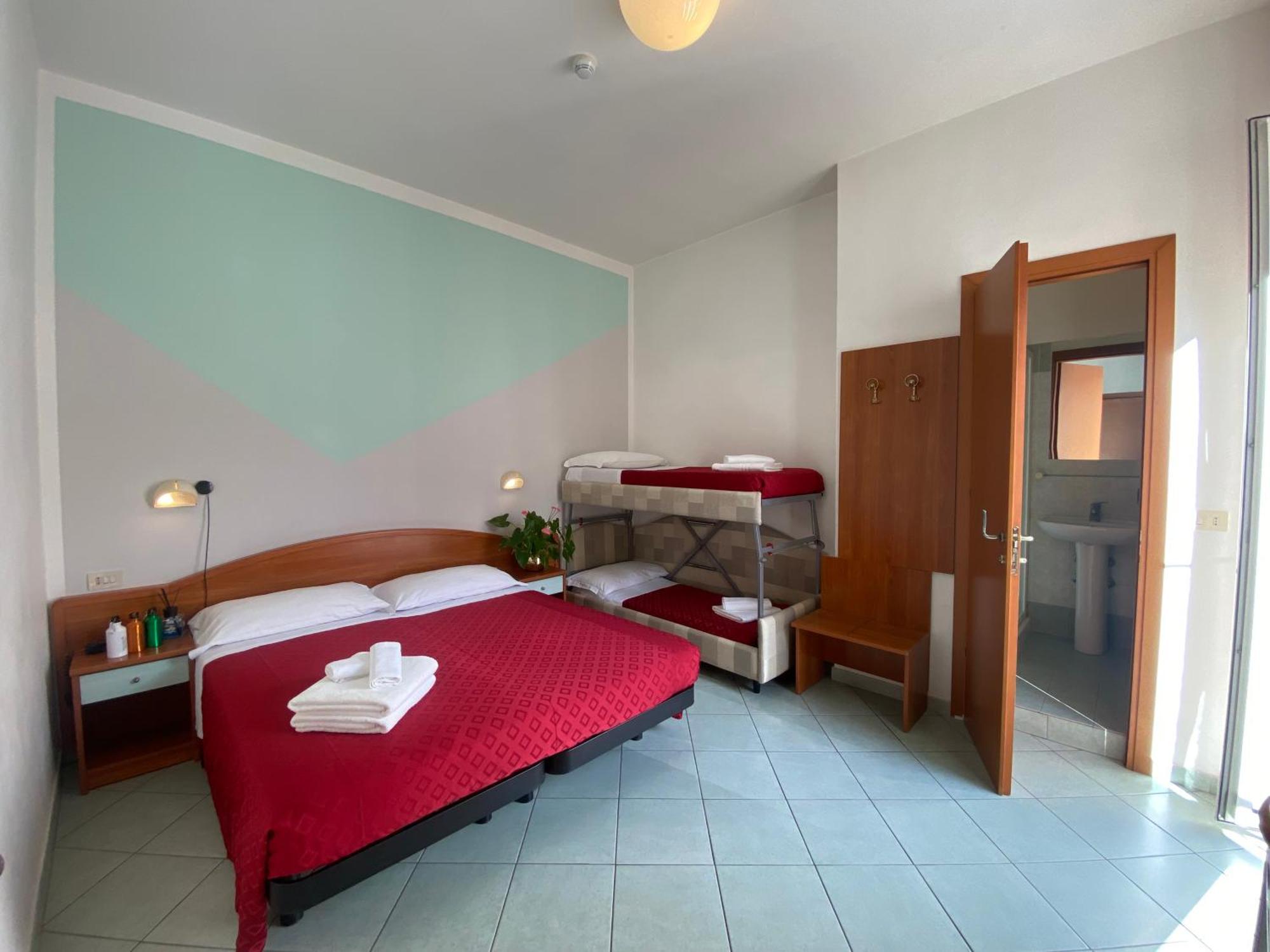 Hotel Villa Caterina Rimini Luaran gambar