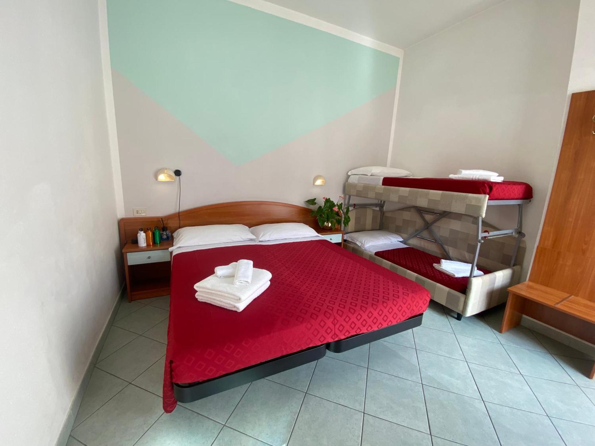 Hotel Villa Caterina Rimini Luaran gambar