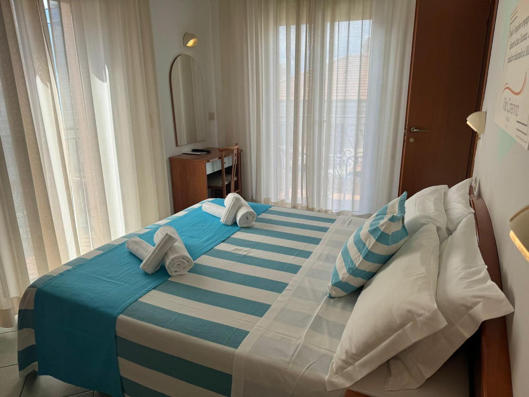 Hotel Villa Caterina Rimini Luaran gambar