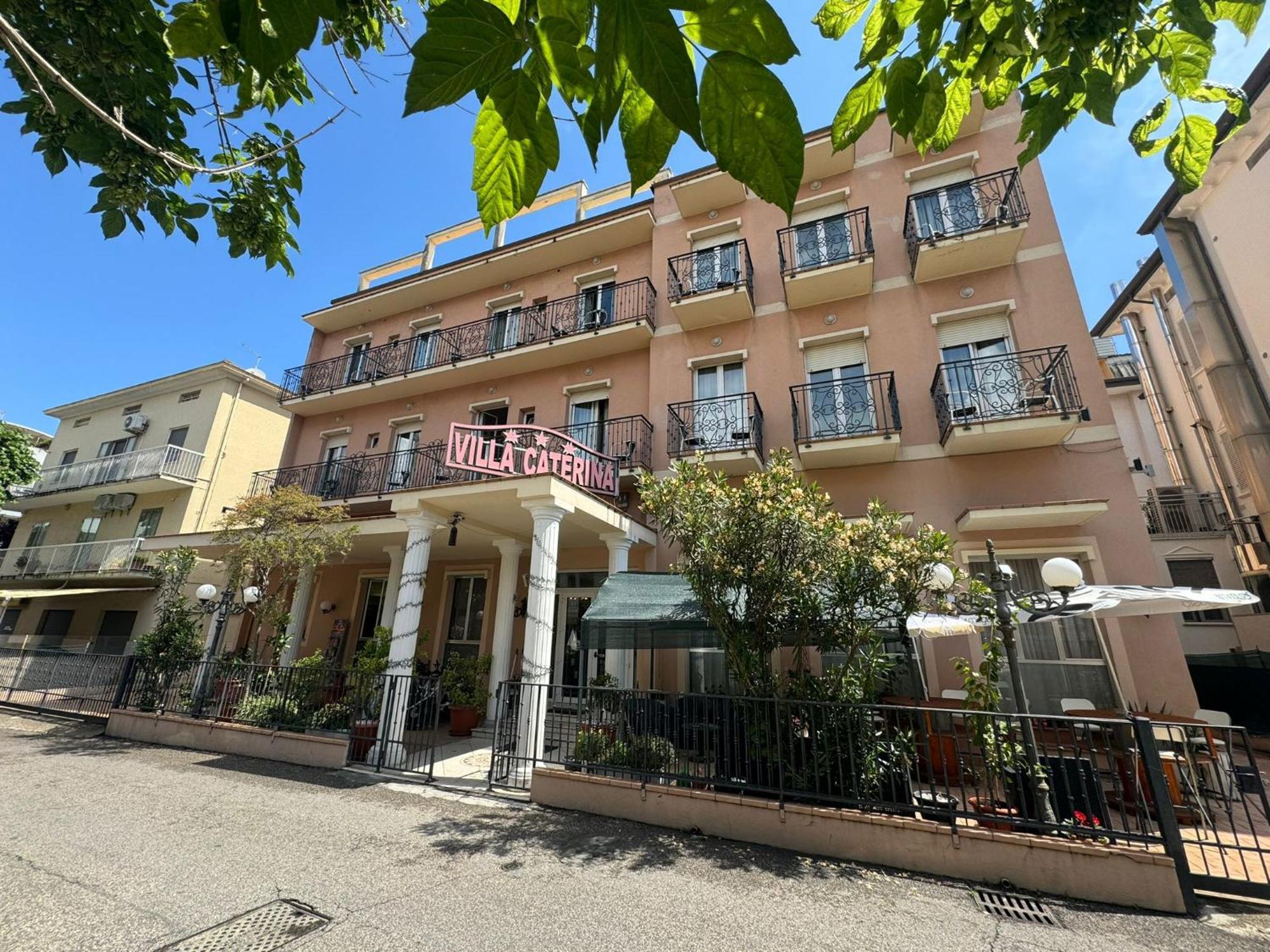 Hotel Villa Caterina Rimini Luaran gambar