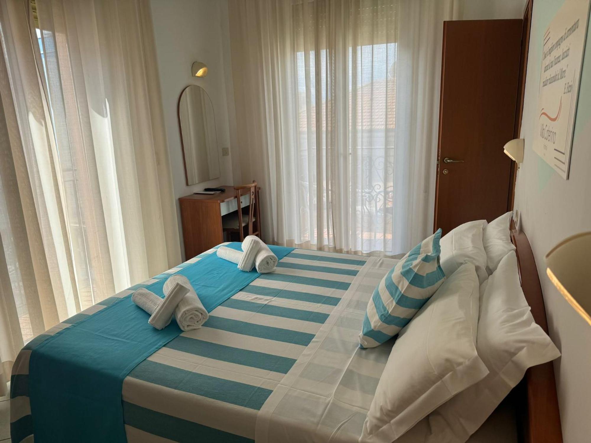 Hotel Villa Caterina Rimini Luaran gambar