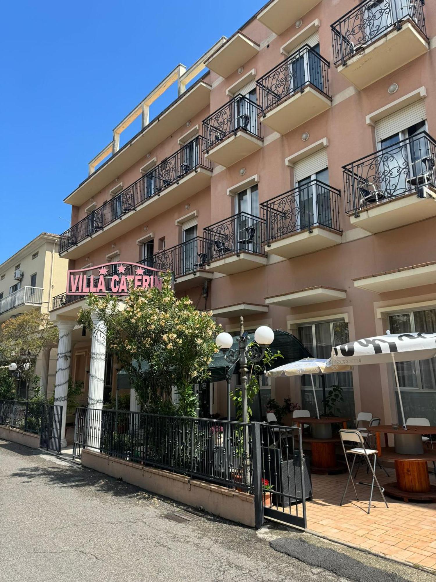 Hotel Villa Caterina Rimini Luaran gambar